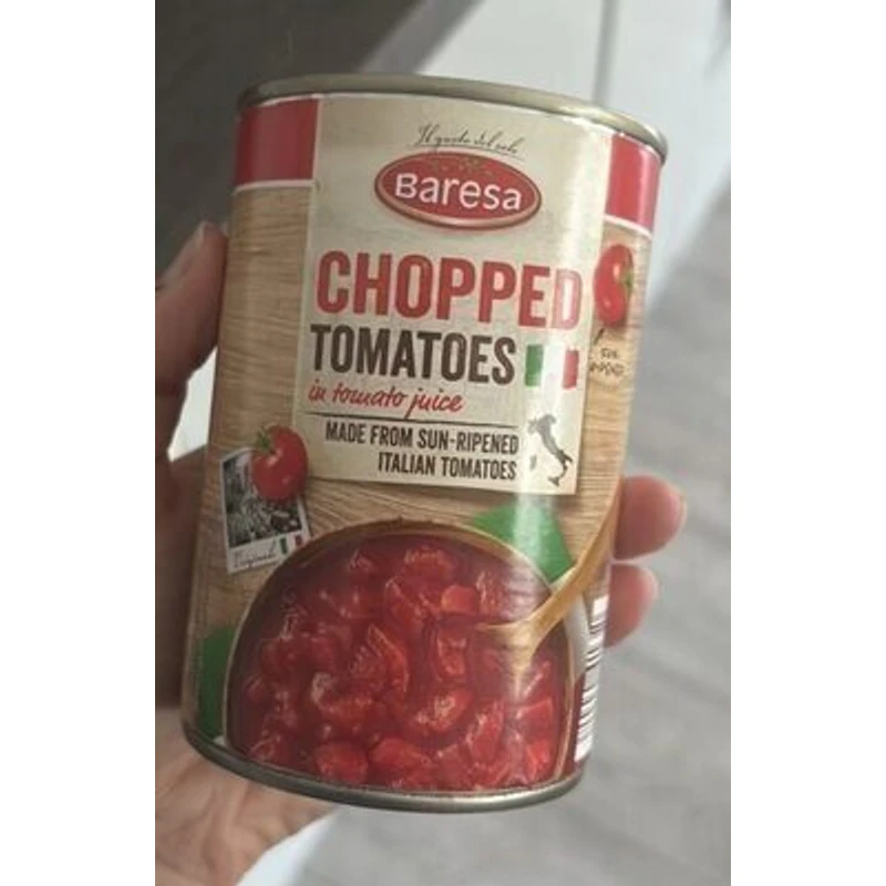 Gehackte Tomaten in Tomatensaft — Baresa