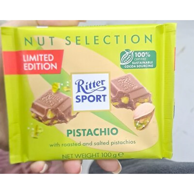 PISTACCHIO con pistacchi tostati e salati — Ritter Sport