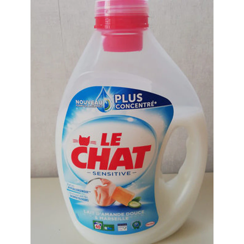 Sensitive Lait d'Amande Douce & Marseille — Le Chat